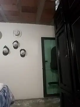 AndreaMooure  online show from October 2025 11:42:01 AM