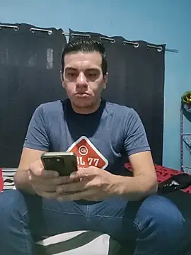 Snapshot of Aturo77 chatting on November 2025 05:56:01 PM Aturo77 online show from November 2025 05:56:01 PM