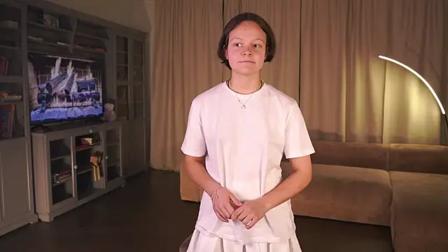 VeliaRogoff online show from October 2025 01:33:02 PM