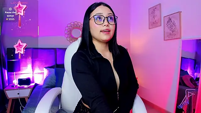 Snapshot of Tammy_Carterr_ chatting on November 2025 12:37:02 PM Tammy Carterr online show from November 2025 12:37:02 PM