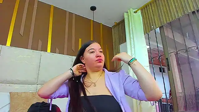 AmbarGills online show from February 2026 01:19:02 PM