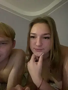 Snapshot of Dabi_002 chatting on October 2025 12:53:01 AM Dabi 002 online show from October 2025 12:53:01 AM