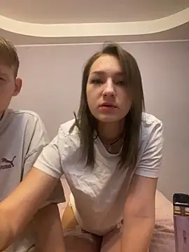 Snapshot of Dabi_002 chatting on February 2026 03:12:02 AM Dabi 002 online show from February 2026 03:12:02 AM