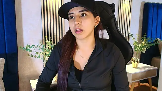 Vittoria Conti  online show from July 2026 05:38:02 PM