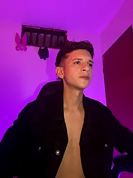 tylernova online show from October 2025 03:29:01 AM