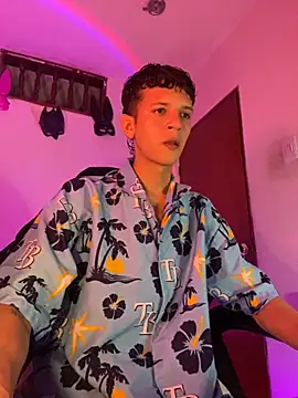 tylernova online show from November 2025 03:42:02 AM