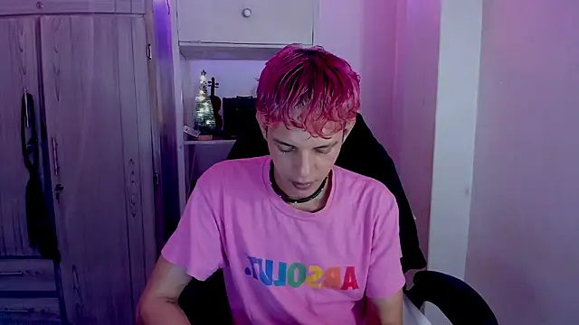 tylernova online show from December 2025 03:36:02 AM