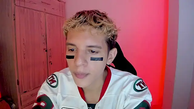 tylernova online show from February 2026 03:21:01 AM