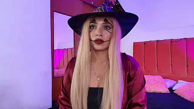 Snapshot of Kiaraa88 chatting on October 2025 07:18:01 PM Kiaraa88 online show from October 2025 07:18:01 PM