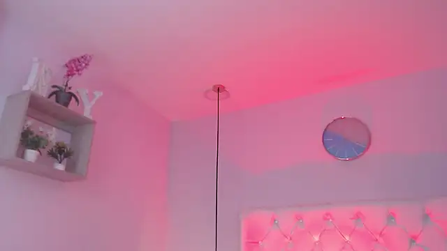 Bubbiecherry online show from November 2025 07:25:01 PM