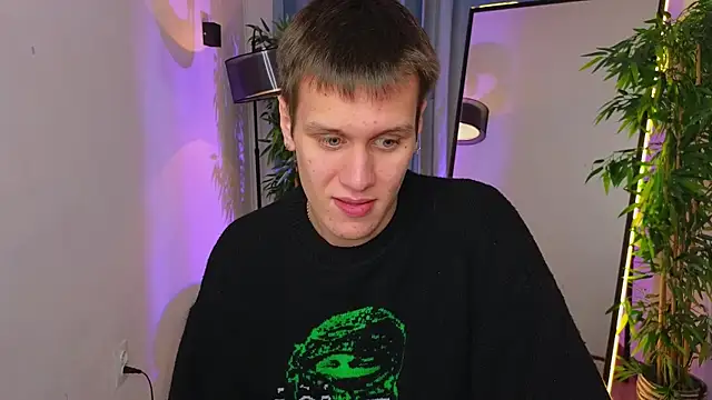 Snapshot of hun1er_steele chatting on October 2025 03:56:02 PM hun1er steele online show from October 2025 03:56:02 PM