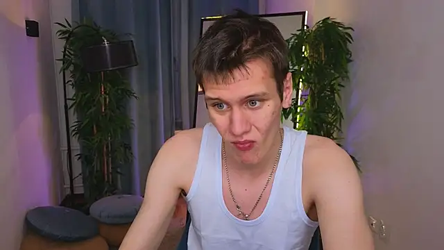 Snapshot of hun1er_steele chatting on October 2025 04:07:01 PM hun1er steele online show from October 2025 04:07:01 PM