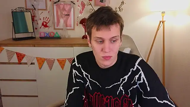 Snapshot of hun1er_steele chatting on October 2025 04:13:01 PM hun1er steele online show from October 2025 04:13:01 PM