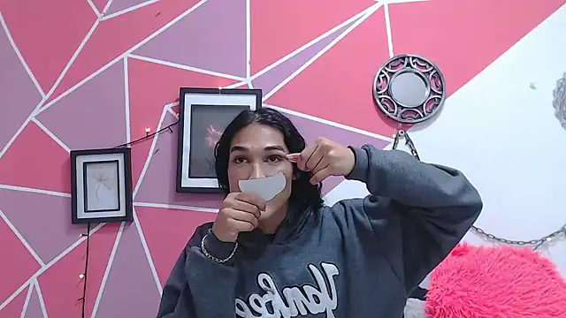 Tifany Adams online show from November 2025 08:41:01 PM