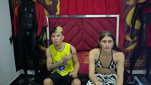 Pride couple online show from October 2025 11:35:01 PM