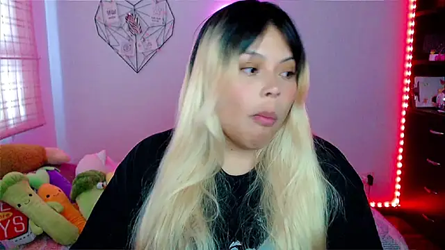 EllieMoonX online show from December 2025 09:24:02 PM