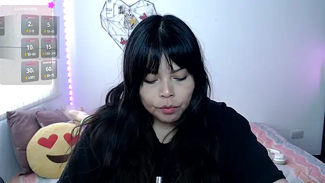 EllieMoonX online show from July 2026 10:16:01 PM