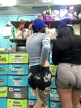 Snapshot of Lucy_699 chatting on January 2026 08:01:02 PM Lucy 699 online show from January 2026 08:01:02 PM