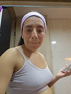 Meganthomson online show from November 2025 02:32:01 AM