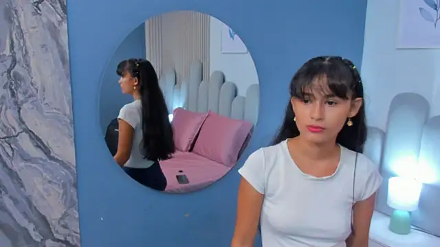 luly dreams online show from May 2026 11:28:01 AM