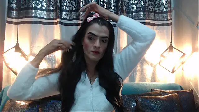 ZAMMIRA online show from October 2025 05:19:02 AM