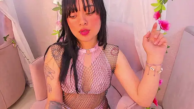 Snapshot of baby_naomy chatting on October 2025 12:15:02 PM baby naomy online show from October 2025 12:15:02 PM