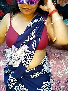 Snapshot of modhu82 chatting on November 2025 06:40:02 PM modhu82 online show from November 2025 06:40:02 PM