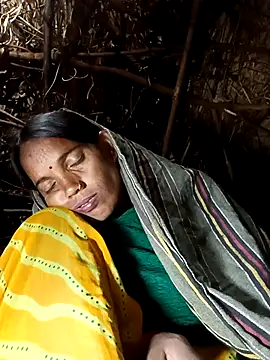 Cutsedi3 online show from October 2025 11:38:02 PM