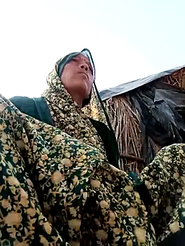 Cutsedi3 online show from November 2025 09:56:02 AM