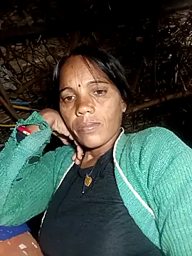 Cutsedi3 online show from November 2025 10:36:01 PM