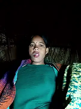 Cutsedi3 online show from December 2025 10:06:02 PM