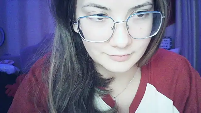 MoodieMira online show from November 2025 09:26:02 PM