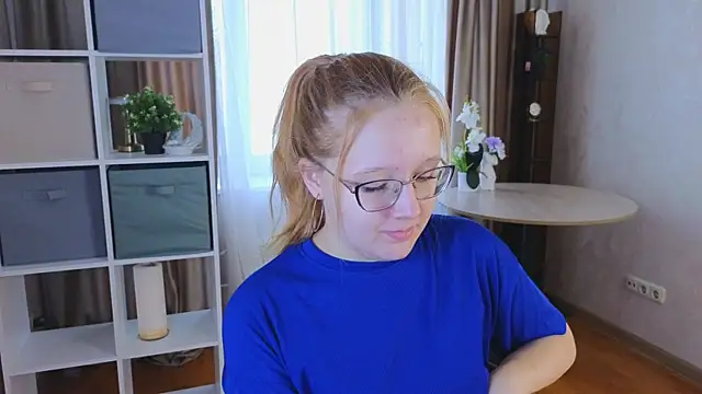 AlinaAldrete online show from October 2025 05:17:02 AM