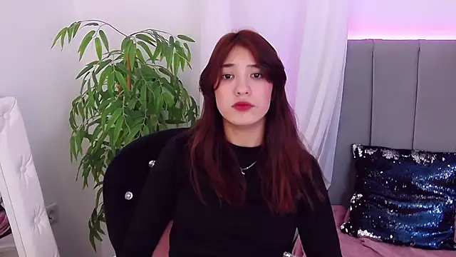 ArielLoove online show from November 2025 01:48:01 PM