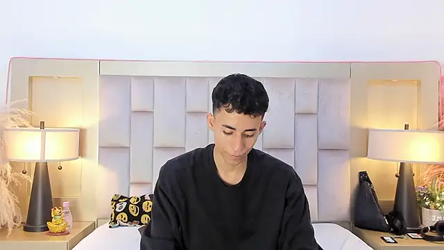 Zahir Ashar online show from March 2026 11:43:01 PM