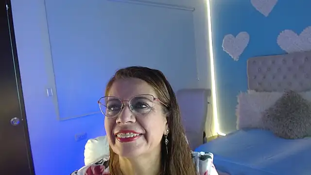 Snapshot of channelsmith_55 chatting on April 2026 01:24:02 PM channelsmith 55 online show from April 2026 01:24:02 PM