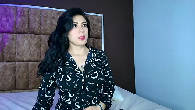 THAMARA ANGELLS  online show from October 2025 02:33:01 AM