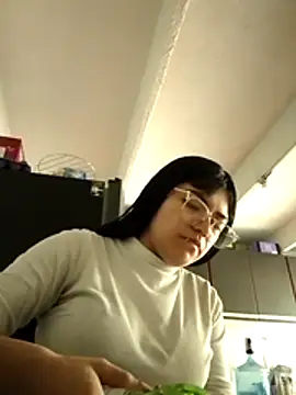 angie rousse  online show from October 2025 01:24:02 PM