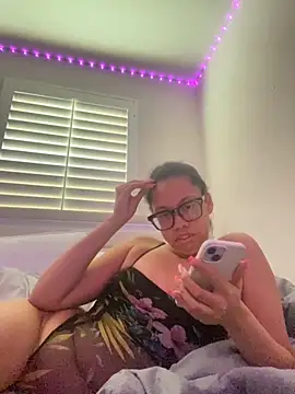 ThatBratCartier online show from November 2025 08:02:01 PM