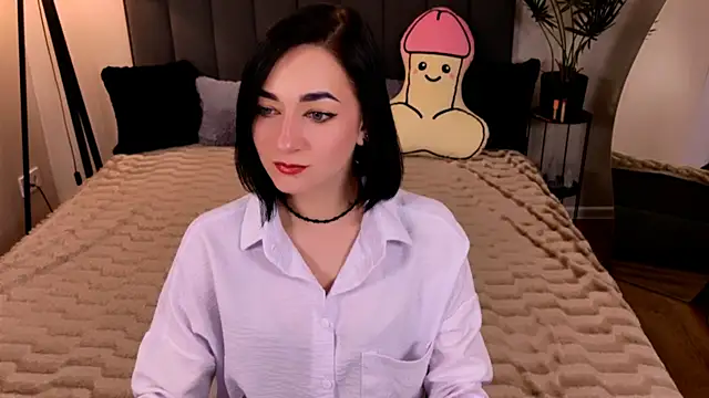 BaileeLynn online show from April 2026 12:01:01 PM