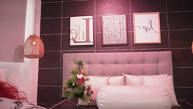 Thalia Karlson online show from December 2025 12:33:02 PM