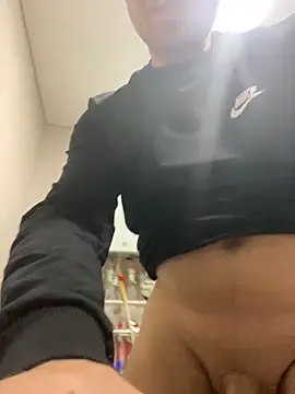 AronMode online show from November 2025 10:37:01 PM