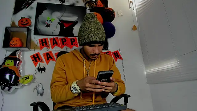 Snapshot of jhapsson_wong chatting on October 2025 02:30:01 PM jhapsson wong online show from October 2025 02:30:01 PM