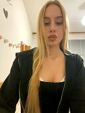 RemyStyles online show from November 2025 06:31:02 PM