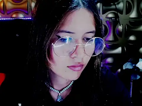 tinibunny online show from November 2025 07:59:01 PM