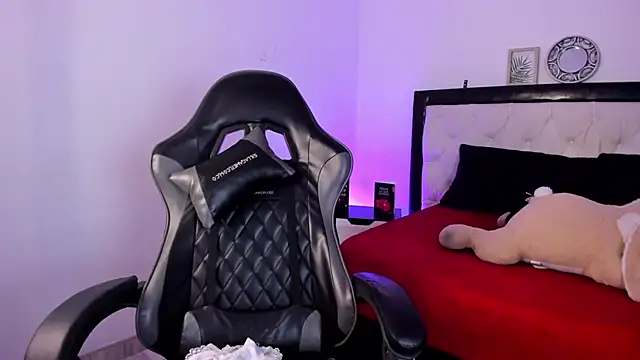 Barbieteeen online show from November 2025 04:37:02 AM