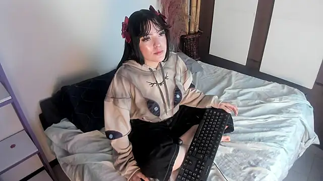 bubble  angel   online show from January 2026 11:46:02 AM