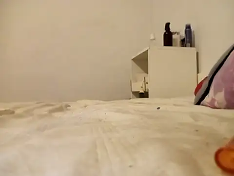 Snapshot of jjLARAY chatting on December 2025 02:05:01 AM jjLARAY online show from December 2025 02:05:01 AM