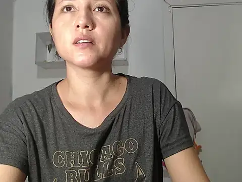 Snapshot of Renata_Rivas chatting on February 2026 03:35:01 AM Renata Rivas online show from February 2026 03:35:01 AM