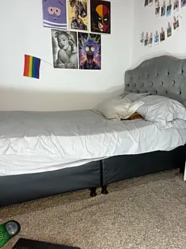 mirallesandbig online show from October 2025 12:00:01 AM